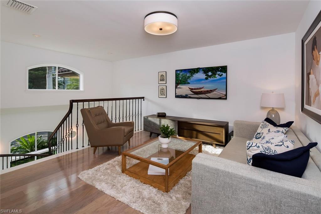 BAY COLONY SHORES - Residential