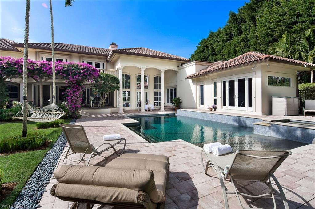 BAY COLONY SHORES - Residential