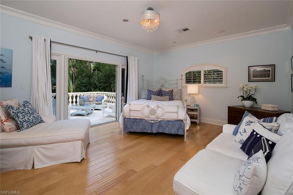 BAY COLONY SHORES - Residential