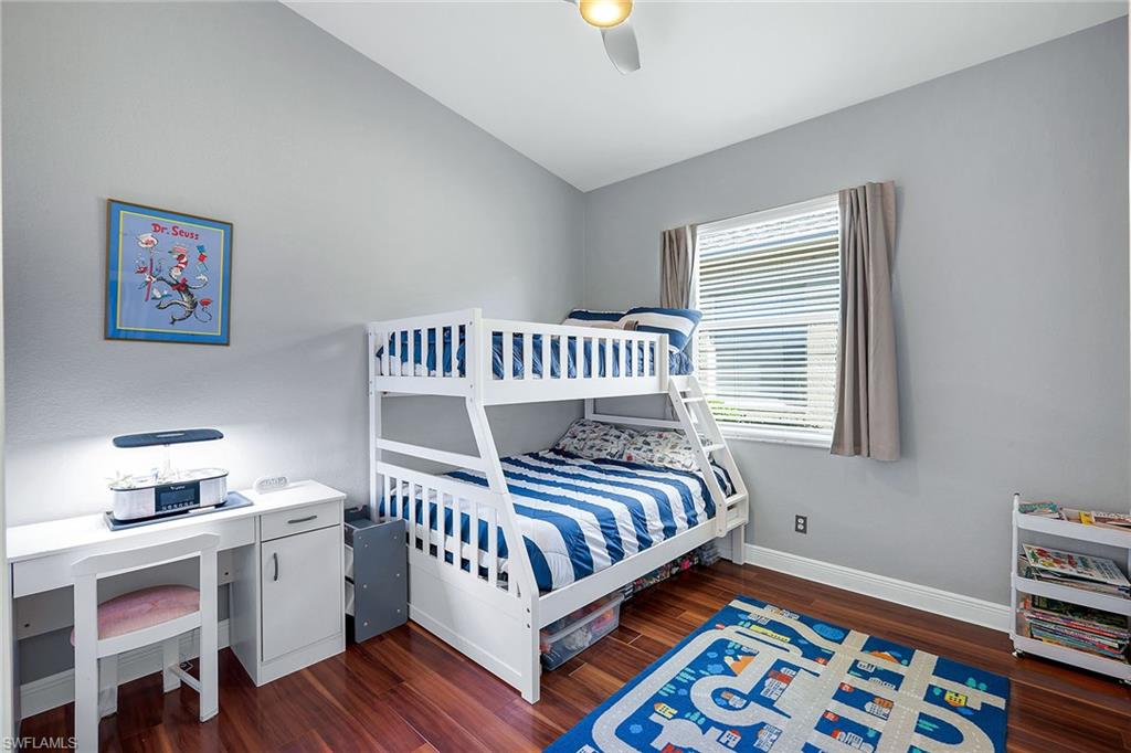 IBIS COVE - Residential