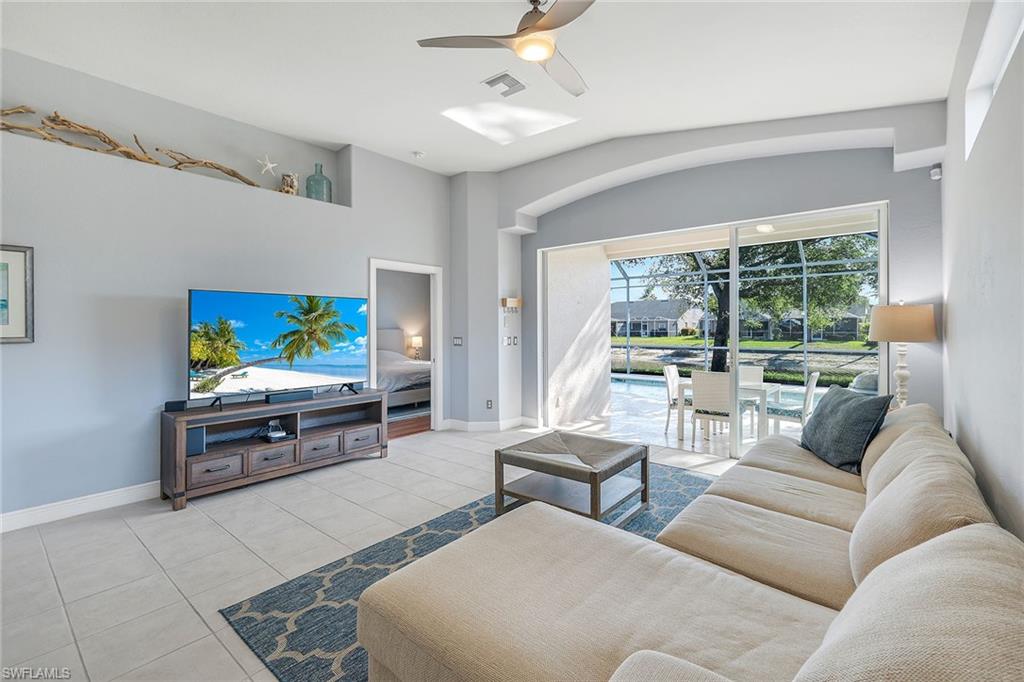 IBIS COVE - Residential