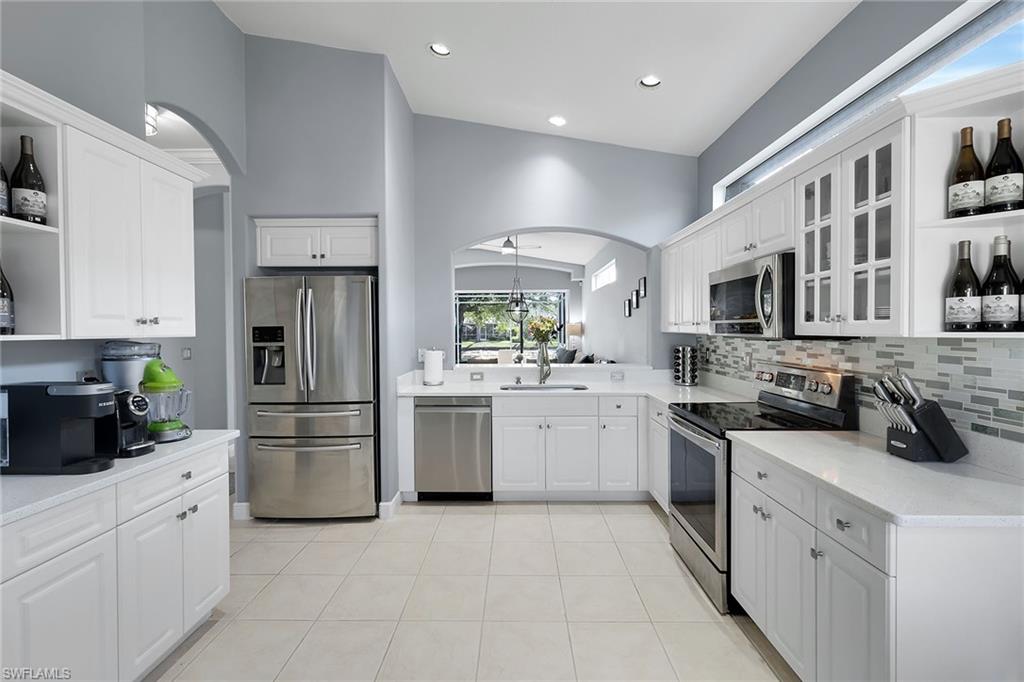 IBIS COVE - Residential