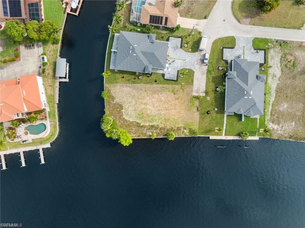 CAPE CORAL - Land