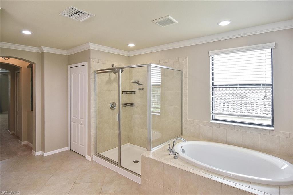 PROMENADE WEST - Residential