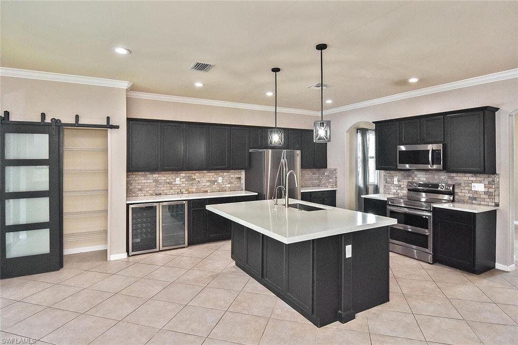 PROMENADE WEST - Residential