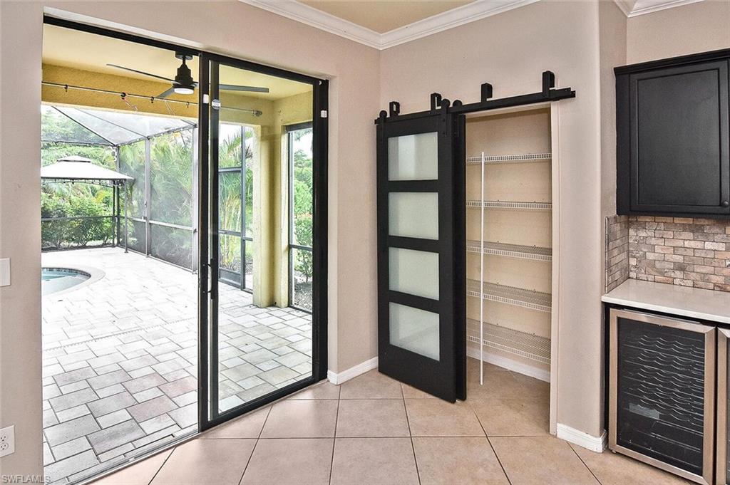 PROMENADE WEST - Residential