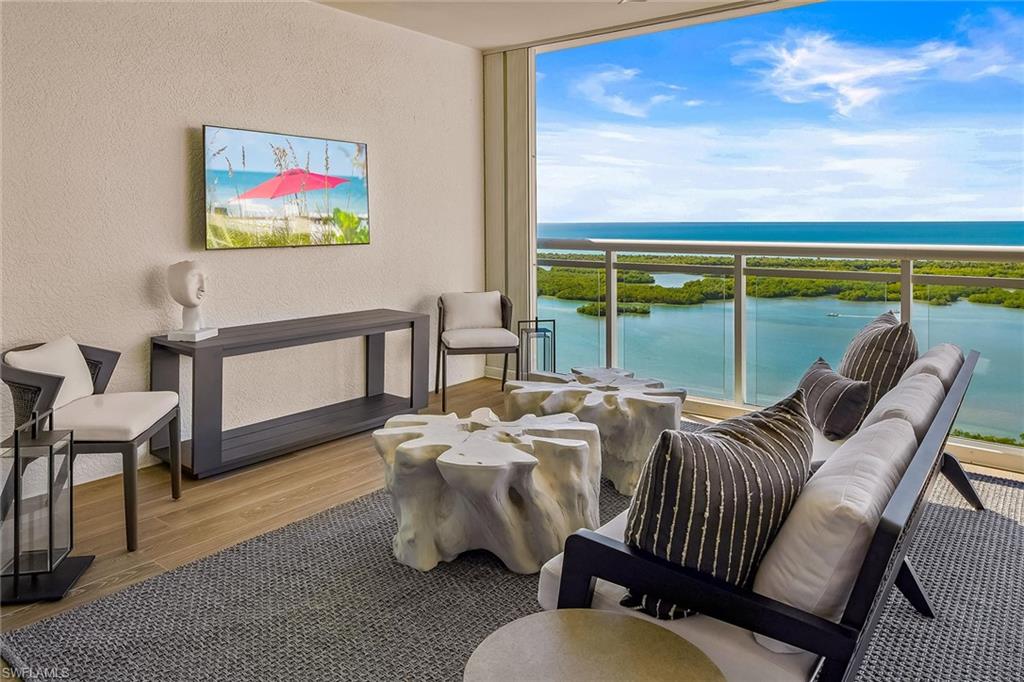 KALEA BAY TOWER 300 - Residential