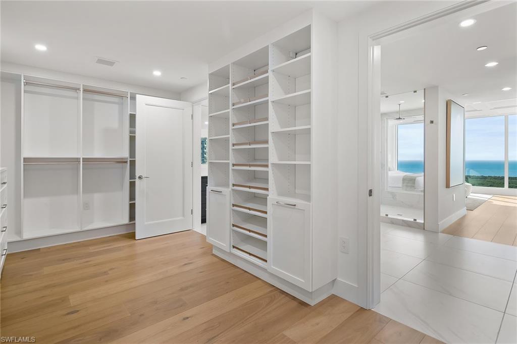 KALEA BAY TOWER 300 - Residential