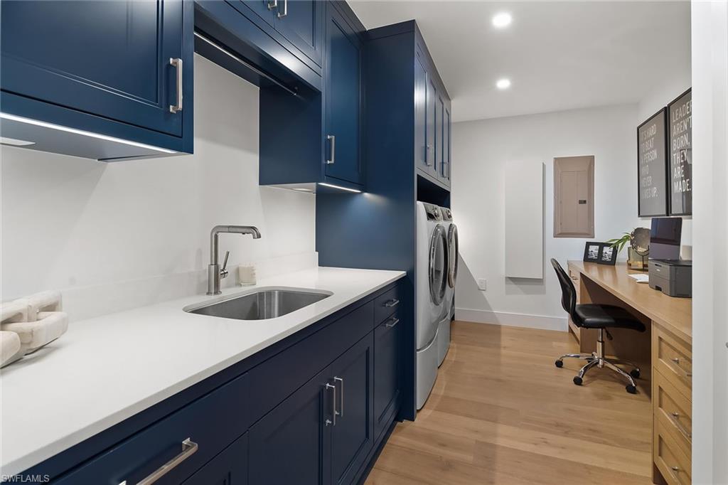 KALEA BAY TOWER 300 - Residential