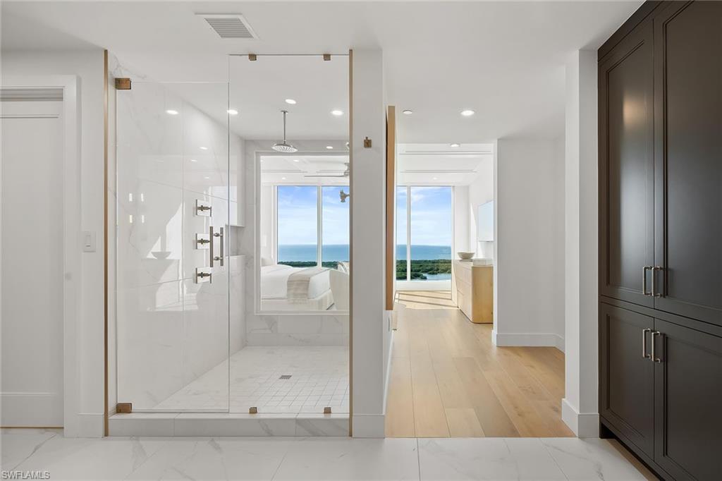 KALEA BAY TOWER 300 - Residential