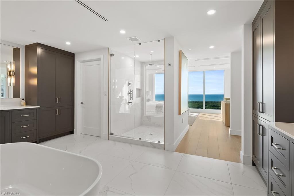 KALEA BAY TOWER 300 - Residential