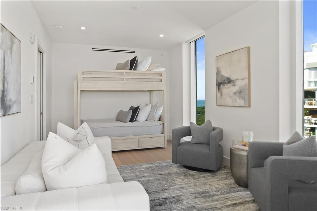 KALEA BAY TOWER 300 - Residential