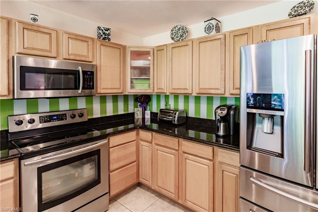 SABAL SPRINGS GOLF AND RACQUET CLUB - Residential