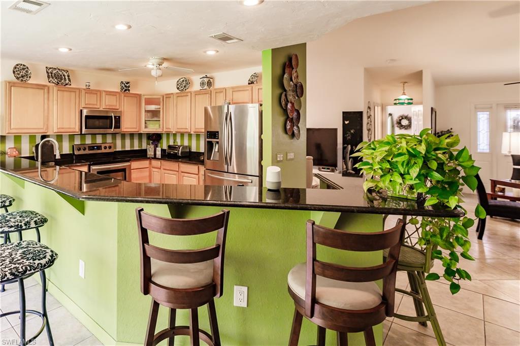 SABAL SPRINGS GOLF AND RACQUET CLUB - Residential