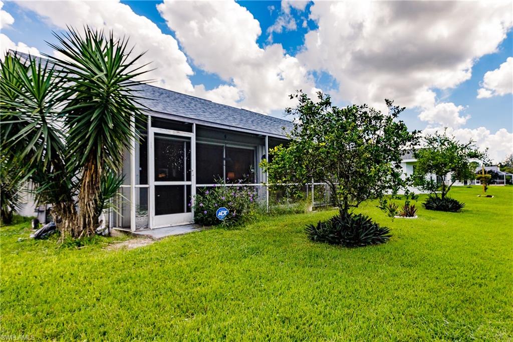 SABAL SPRINGS GOLF AND RACQUET CLUB - Residential