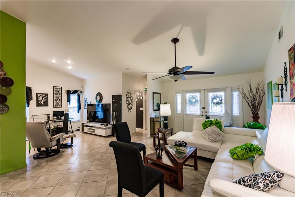 SABAL SPRINGS GOLF AND RACQUET CLUB - Residential