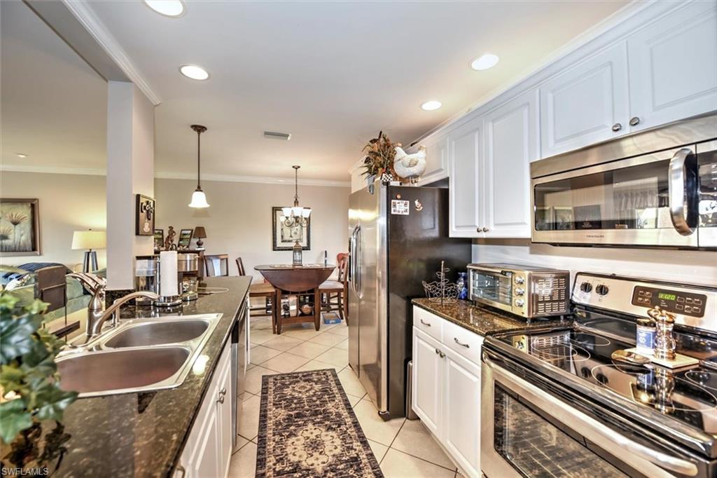 TOWERS CONDO - Residential