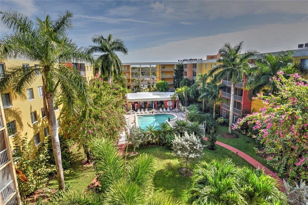 TOWERS CONDO - Residential