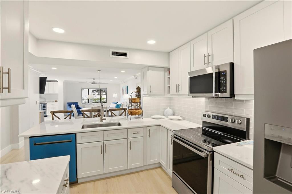 SANDARAC CONDO - Residential