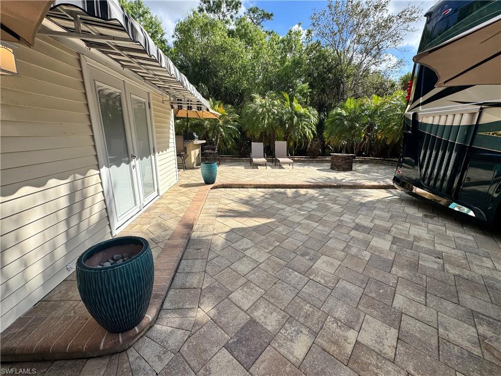 RIVERBEND MOTORCOACH RESORT - Land