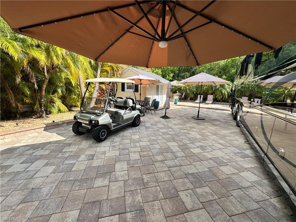 RIVERBEND MOTORCOACH RESORT - Land