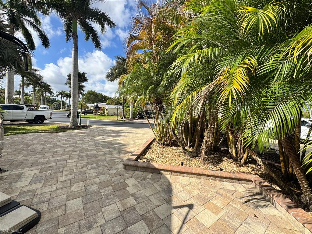 RIVERBEND MOTORCOACH RESORT - Land