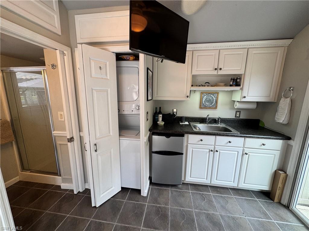 RIVERBEND MOTORCOACH RESORT - Land