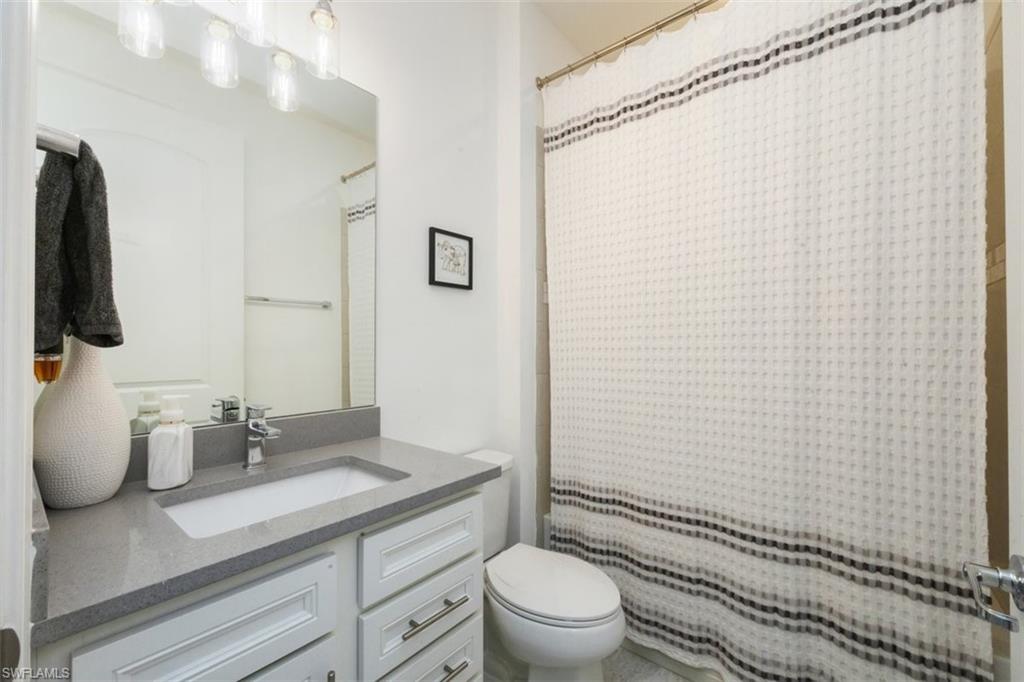 AVERY SQUARE - Residential