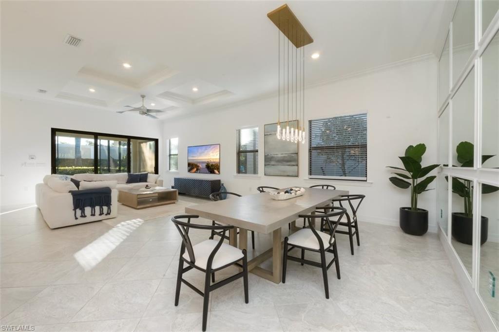 AVERY SQUARE - Residential