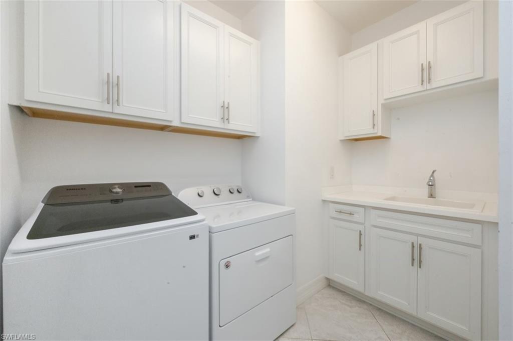 AVERY SQUARE - Residential