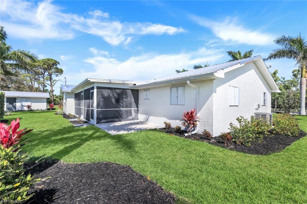 IMPERIAL SHORES - Residential