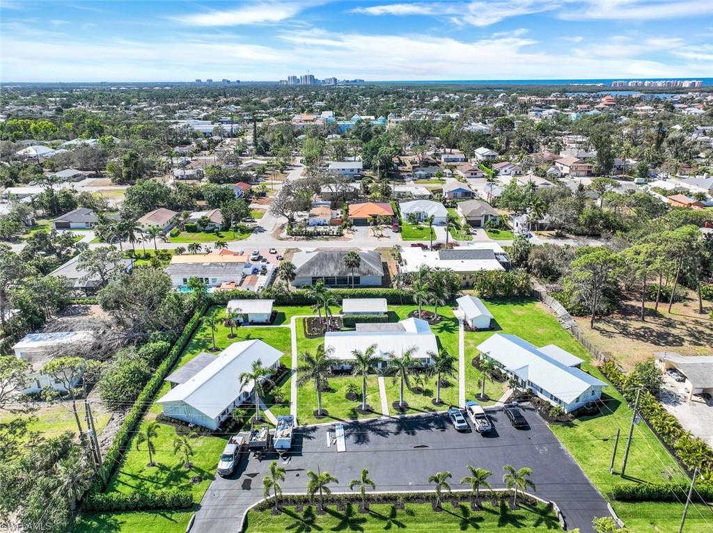 IMPERIAL SHORES - Residential