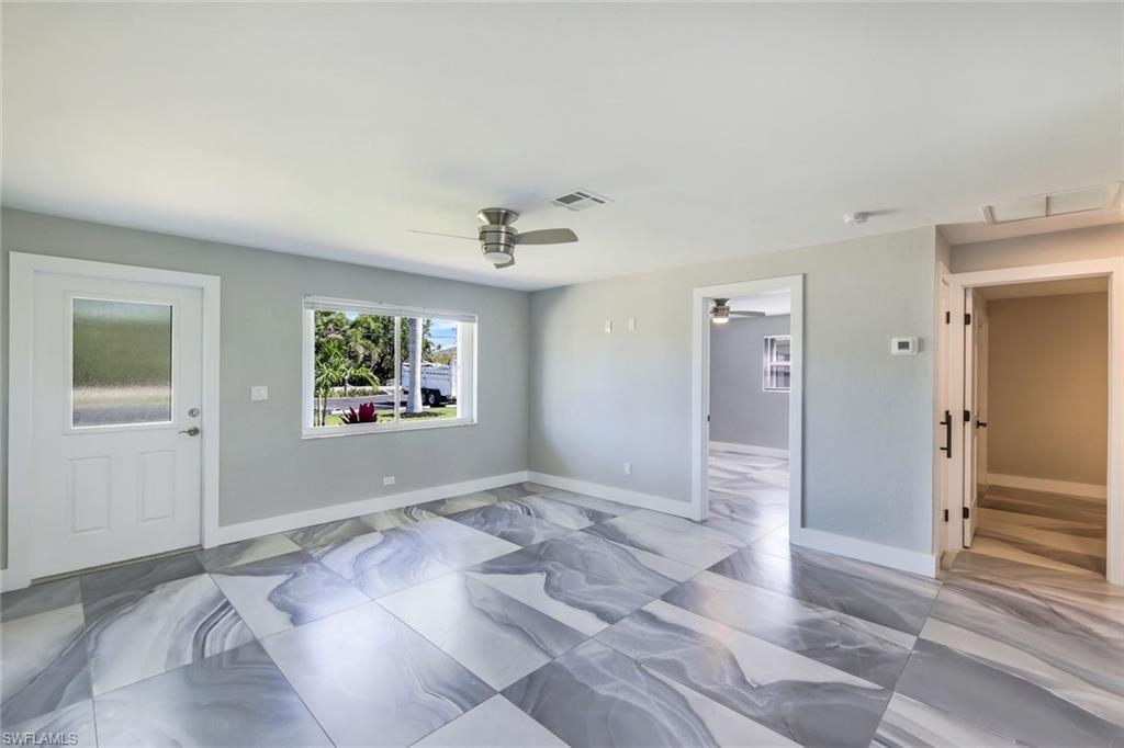 IMPERIAL SHORES - Residential