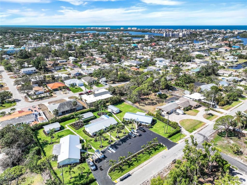 IMPERIAL SHORES - Residential