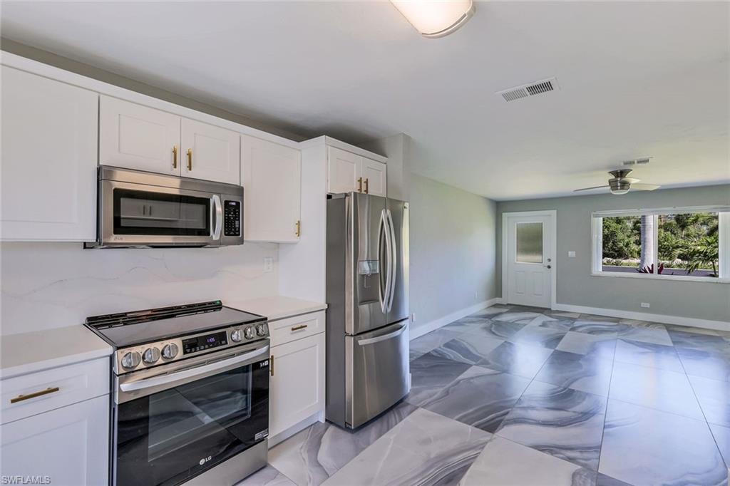 IMPERIAL SHORES - Residential