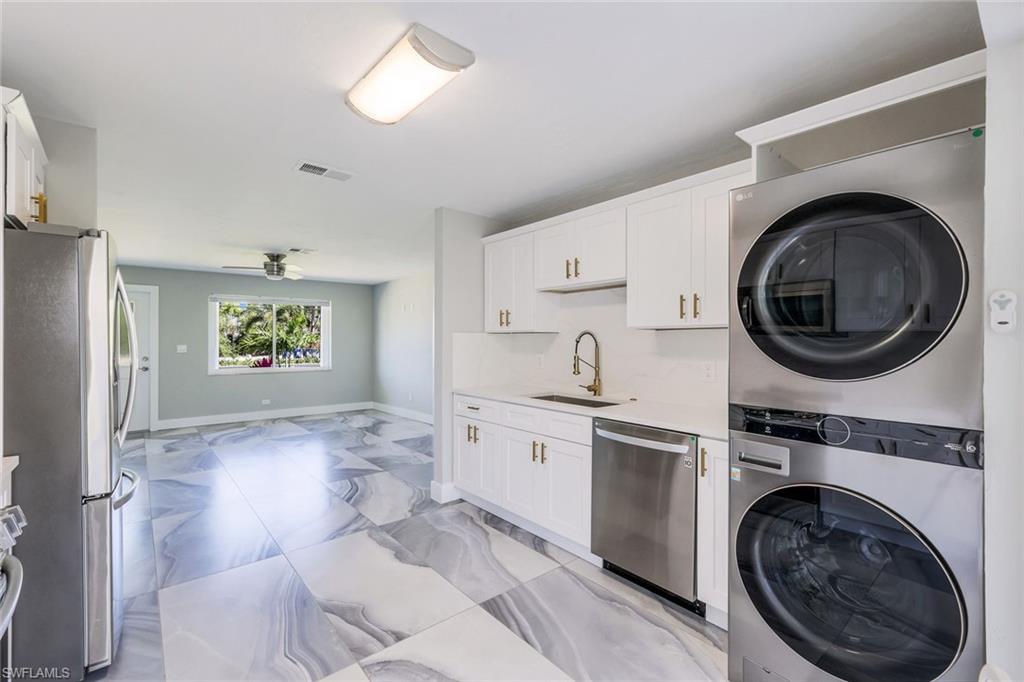 IMPERIAL SHORES - Residential