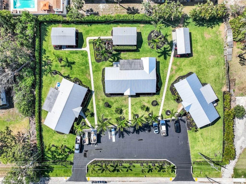 IMPERIAL SHORES - Residential