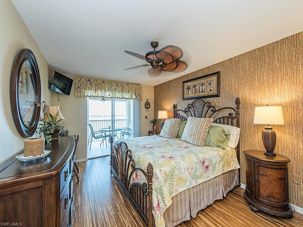 HICKORY BAY WEST - Residential