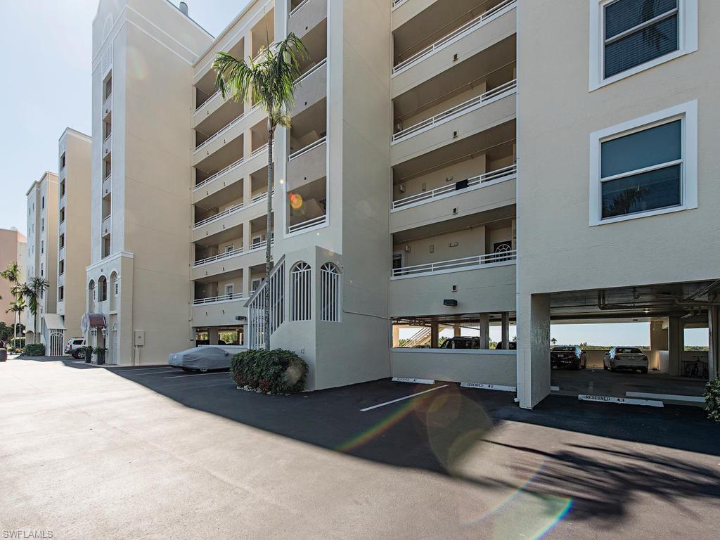 HICKORY BAY WEST - Residential