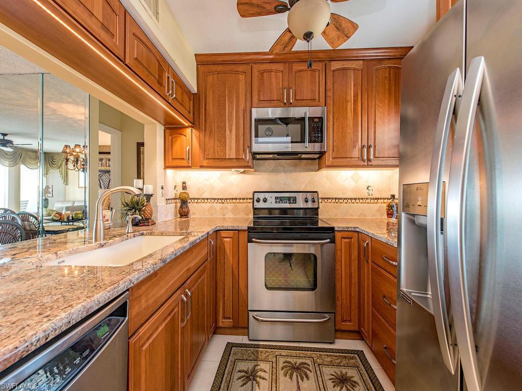 HICKORY BAY WEST - Residential