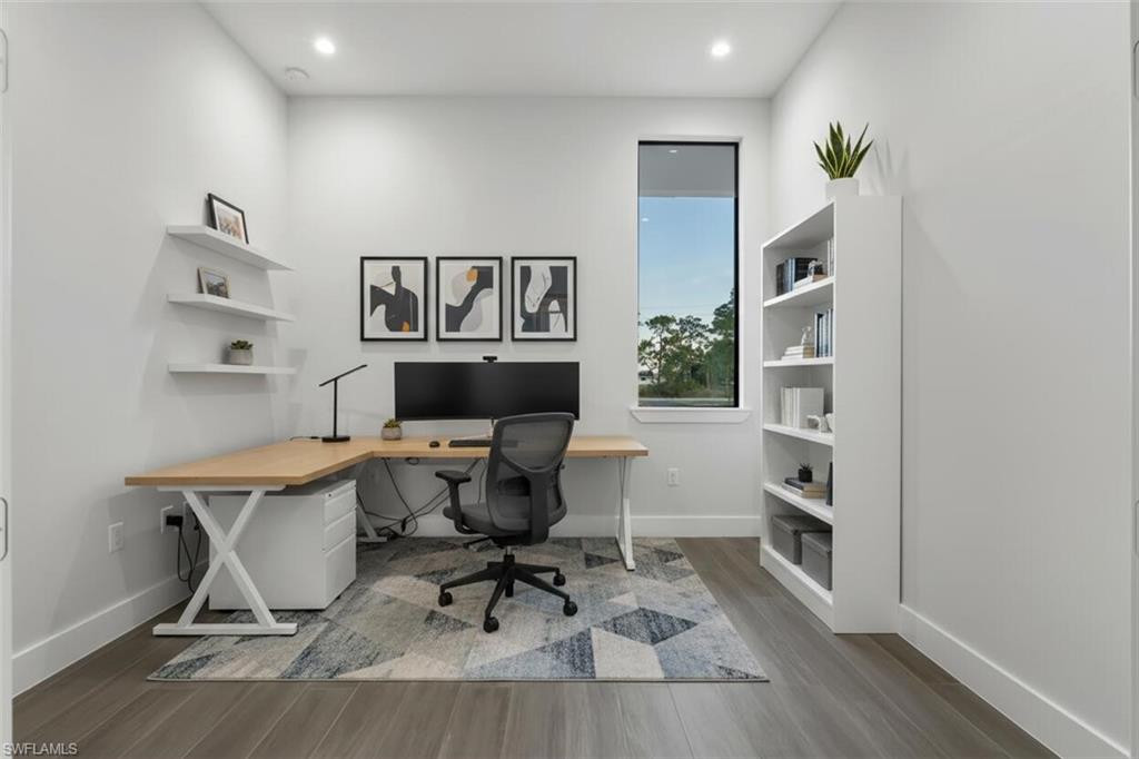 GOLDEN GATE ESTATES - Residential