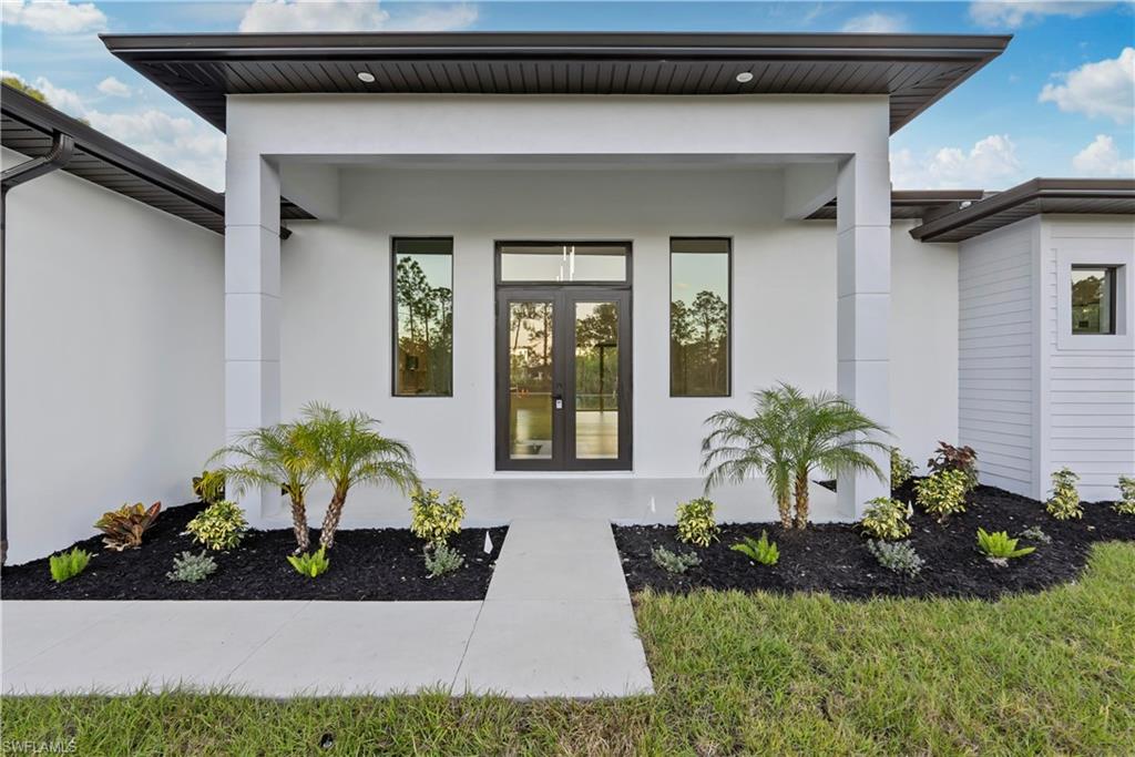 GOLDEN GATE ESTATES - Residential