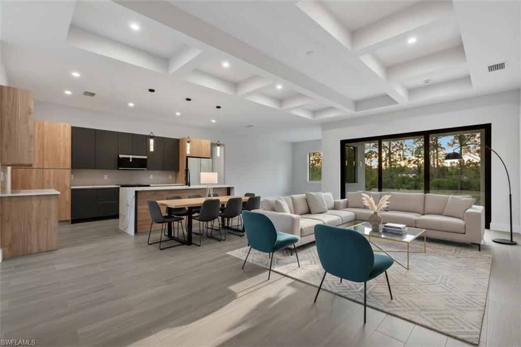 GOLDEN GATE ESTATES - Residential