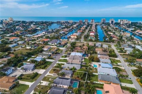 535 107th AVE N NAPLES FL 34108