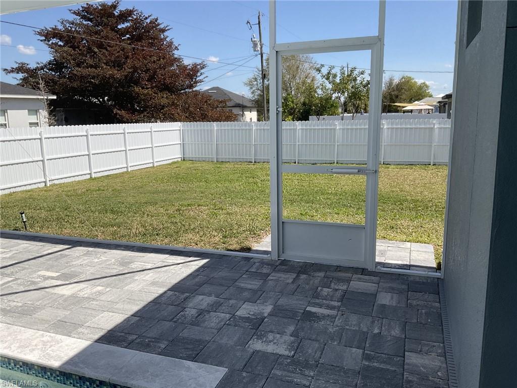 CAPE CORAL - Residential