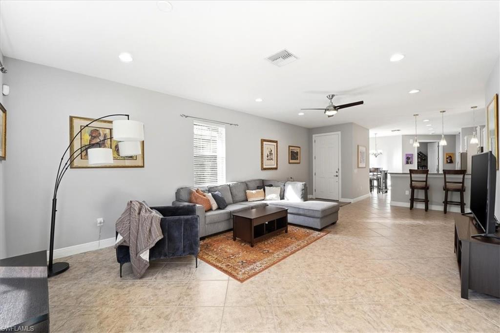 MANCHESTER SQUARE - Residential