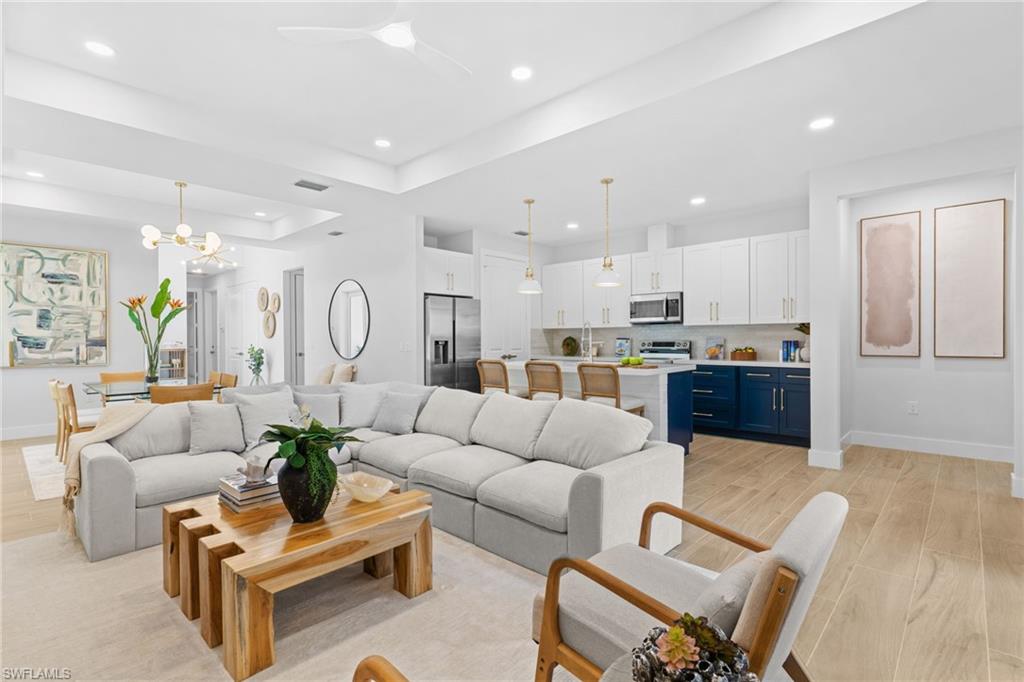 LAKE SIDE MOBILE ESTATES - Residential