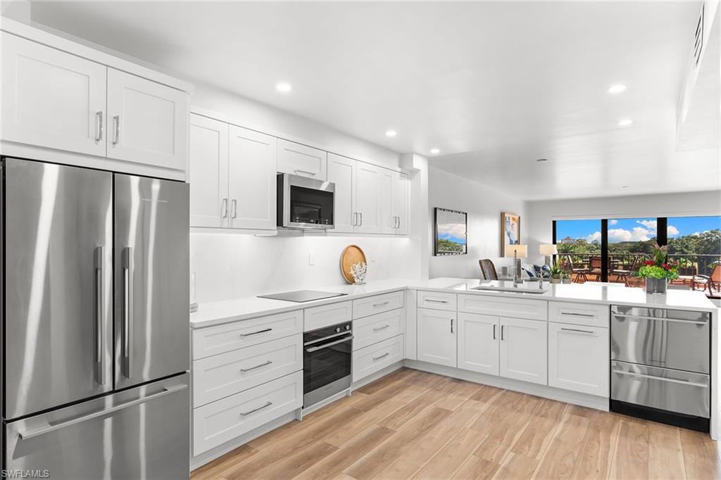 HYDE PARK - Residential