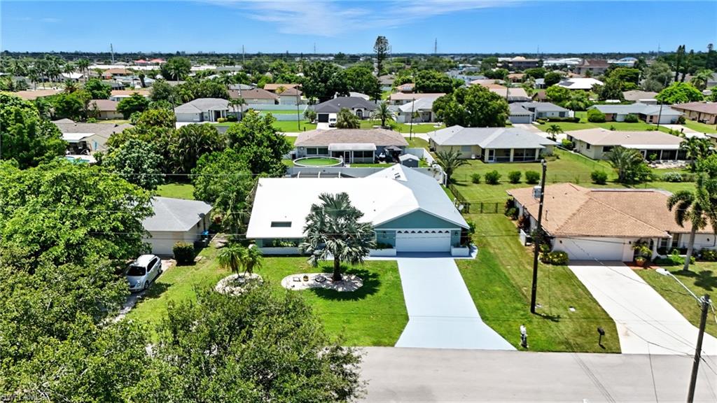 CAPE CORAL - Residential