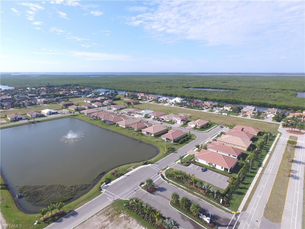 SUNSET POINTE - Residential